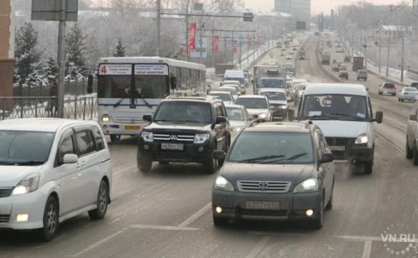 Похищенный четыре года назад автомобиль вернули жительнице Новосибирска Похищенный четыре года назад автомобиль вернули жительнице Новосибирска