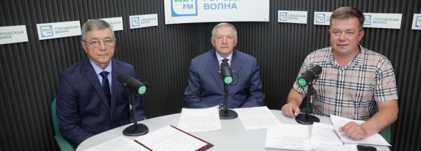 Вечерний разговор: как новосибирцев спасают из воды и огня Вечерний разговор: как новосибирцев спасают из воды и огня