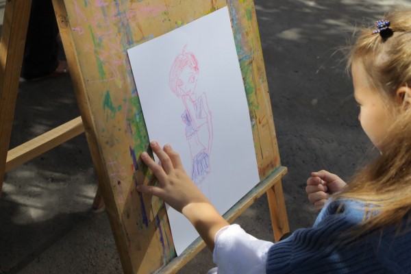 Афиша выходных: чемпионат «Мечи на стол», рок-завод и трилобит Триша Афиша выходных: чемпионат «Мечи на стол», рок-завод и трилобит Триша