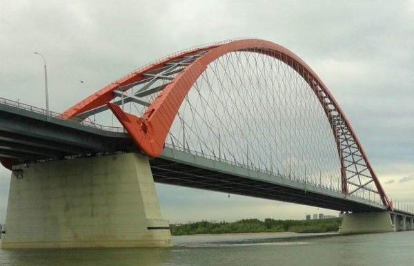 Эксгибициониста заметили рядом с пляжем в Новосибирске