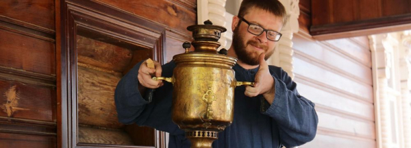 Мэра Локтя в День города напоили чаем с дымком в конторе Будагова Мэра Локтя в День города напоили чаем с дымком в конторе Будагова