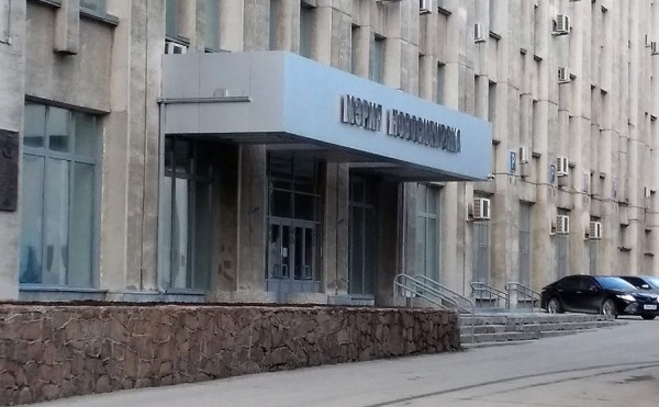 Новосибирские врачи получат автомобили из гаража мэрии ~ Континент Сибирь Online