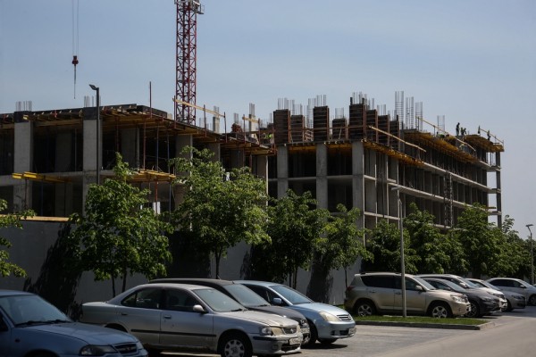 Школу в&nbsp;микрорайоне &laquo;Европейский берег&raquo; подняли на&nbsp;проектную высоту