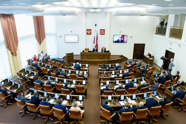 На выборы в Заксобрание Красноярского края идёт партия двойников ~ Континент Сибирь Online