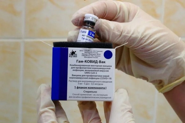 Обязательную вакцинацию от COVID-19 ввели в Омской области