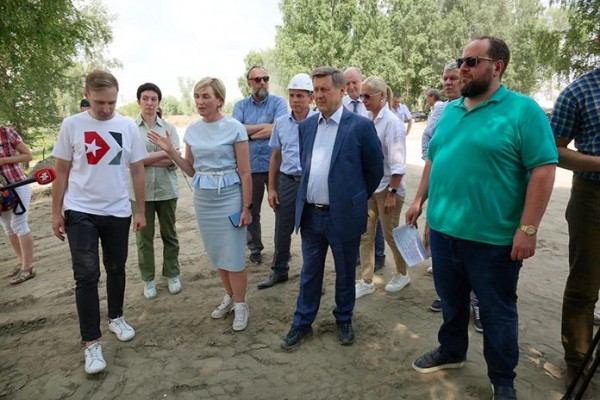 Начались работы по возведению парка у нового ЛДС в Новосибирске