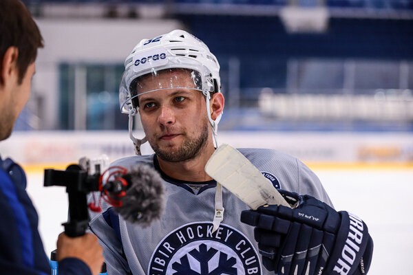 Илья Хохлов: «На сборах работа идет интересно и равномерно» Илья Хохлов: «На сборах работа идет интересно и равномерно»