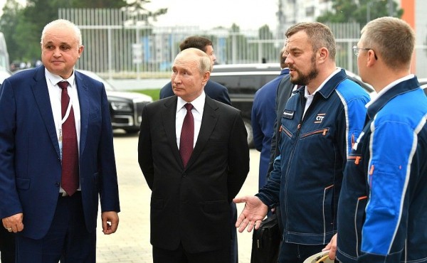 Путин поздравил кузбассцев с 300-летием региона и пожелал им новых рабочих мест