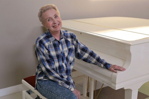 Владимир Кехман и солисты новосибирского балета поздравляют Ларису Матюхину с юбилеем ~ Континент Сибирь Online