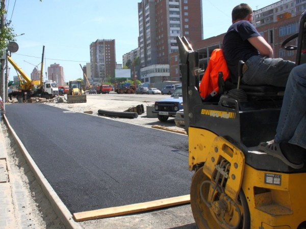 Мэрия Новосибирска заказала ремонт дорог на 320 миллионов рублей