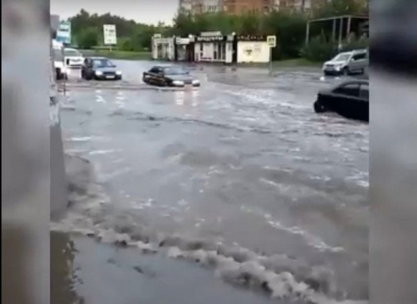 «Курорты Плющихинского моря» шокировали новосибирцев «Курорты Плющихинского моря» шокировали новосибирцев