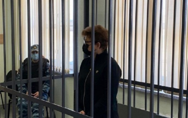 Экс-представителю губернатора Алтайского края дали условный срок за мошенничество Экс-представителю губернатора Алтайского края дали условный срок за мошенничество