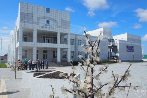 Исполнение поручения президента России по строительству Дворца культуры в Чистоозерном проконтролировал Андрей Травников Исполнение поручения президента России по строительству Дворца культуры в Чистоозерном проконтролировал Андрей Травников