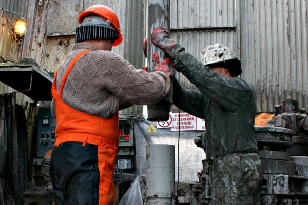 Черное золото Сибири: кто добывает нефть в СФО и сколько на этом зарабатывает ~ Континент Сибирь Online Черное золото Сибири: кто добывает нефть в СФО и сколько на этом зарабатывает ~ Континент Сибирь Online