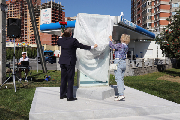 У&nbsp;улицы Бориса Галущака появился исторический паспорт с&nbsp;портретом