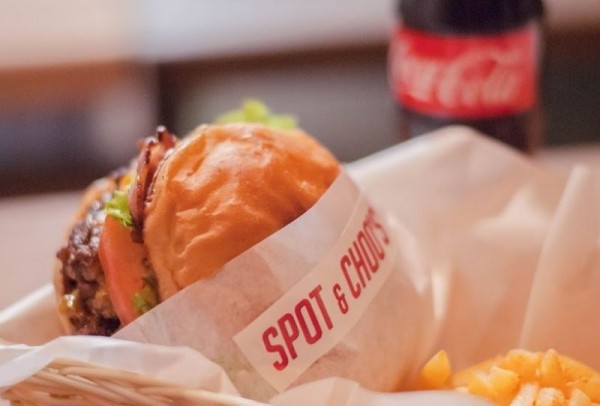 Сотрудники новосибирской бургерной извинились за требование интим-фото от будущих работниц