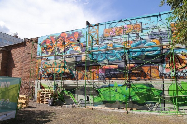 Афиша выходных: Шоу трансформеров, фестиваль ОКРАШЕНО и научпоп в кино Афиша выходных: Шоу трансформеров, фестиваль ОКРАШЕНО и научпоп в кино