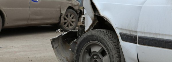 Два кроссовера попали в ДТП: один снёс АЗС, второй въехал в «Пятёрочку» Два кроссовера попали в ДТП: один снёс АЗС, второй въехал в «Пятёрочку»