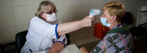 Работников завода привили от&nbsp;&laquo;короны&raquo; прямо на&nbsp;рабочем месте