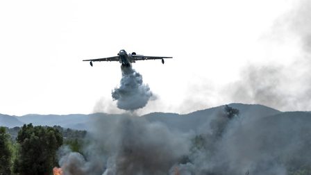 
Все члены экипажа разбившегося в Турции российского пожарного самолета Бе-200 погибли
