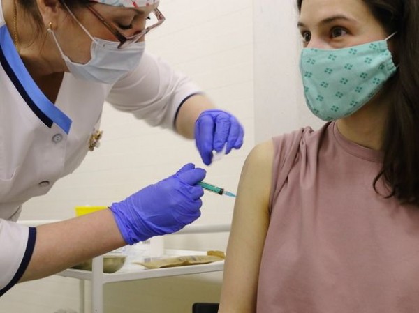 Новосибирский вуз не станет вводить ограничения для непривитых от COVID-19 студентов