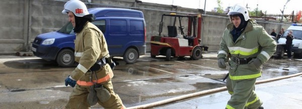 Частный дом потушили на&nbsp;улице Коминтерна в&nbsp;Новосибирске