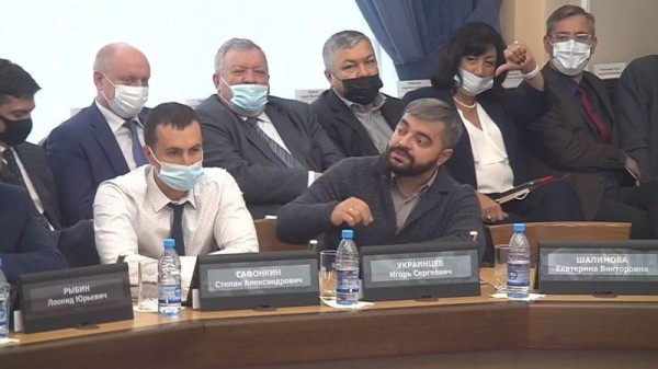 Депутаты-коммунисты предложили Игорю Украинцеву сдать мандат из-за попытки отозвать мэра Локтя