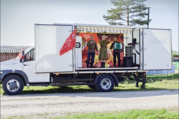 В семи районах Новосибирской области до конца 2021 года появятся автоклубы по нацпроекту «Культура» В семи районах Новосибирской области до конца 2021 года появятся автоклубы по нацпроекту «Культура»