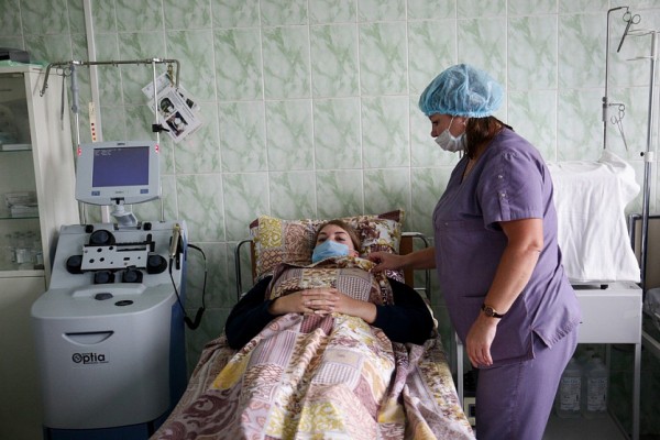 Помочь нельзя игнорировать: как работает донорство костного мозга