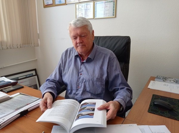 Александр Асеев напишет книгу о судьбе председателей СО РАН - Континент Сибирь Online