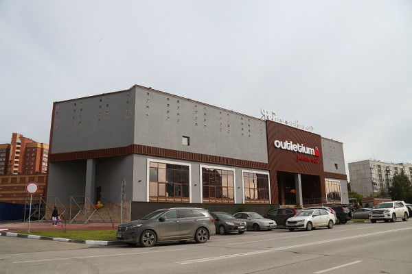 Огромный рынок с&nbsp;прозрачным куполом открыли в&nbsp;Новосибирске