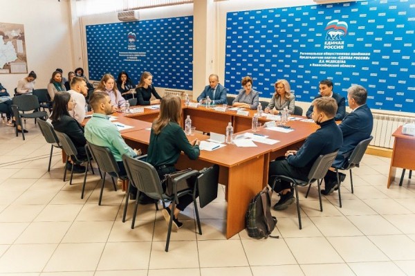 Ректоры новосибирских вузов обсудили проблему трудоустройства выпускников