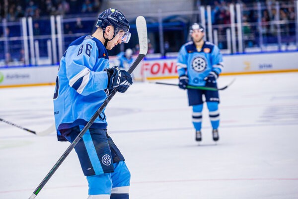 Александр Шаров: «Во втором периоде начали какой-то ерундой заниматься» Александр Шаров: «Во втором периоде начали какой-то ерундой заниматься»