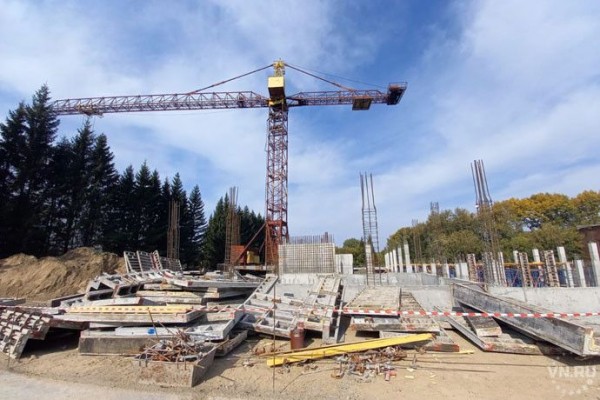 Началось возведение нового корпуса крупнейшего бассейна в регионе Началось возведение нового корпуса крупнейшего бассейна в регионе