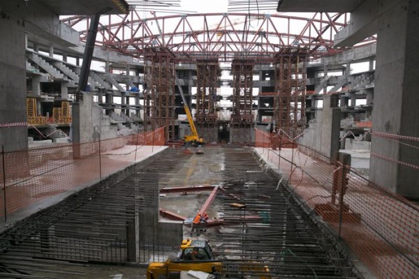 Для строительства новосибирской ледовой арены привлекли дополнительные организации