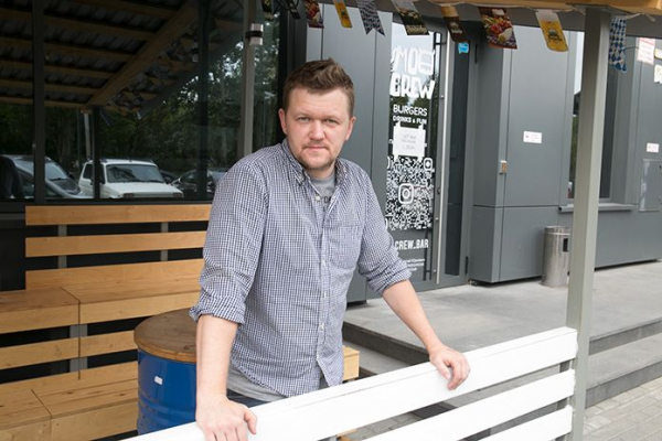 Быть вне стереотипов: как Сергею Минину удалось создать одну из интересных бургерных в Новосибирске Быть вне стереотипов: как Сергею Минину удалось создать одну из интересных бургерных в Новосибирске