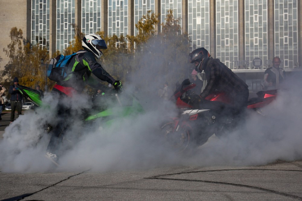 Байкеры из&nbsp;Новосибирска закончили годовой сезон большим мотопробегом