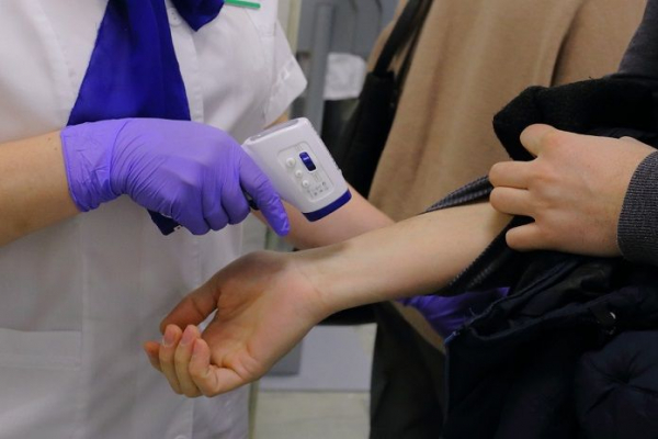 В Омской области ужесточили ограничительные меры против COVID-19