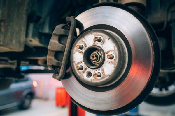 Скрип тормозных колодок &ndash; на что указывает и можно ли его устранить