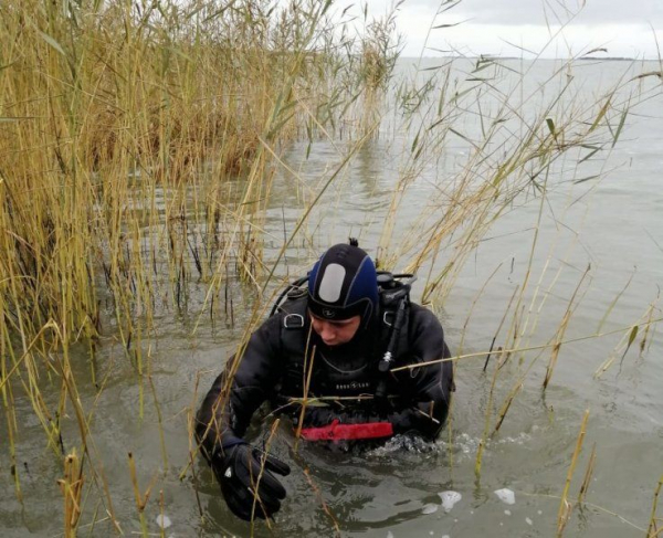 Отец и 17-летний сын пропали во время рыбалки на Оби