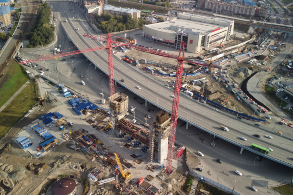 Строители надвинули 380-метровый пролёт четвёртого моста над руслом Оби