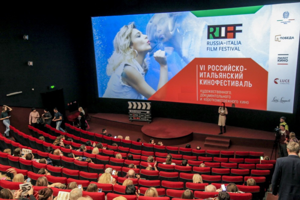 Афиша выходных: &laquo;Белое пятно&raquo;, урок акробатики и&nbsp;лапти-самогуды