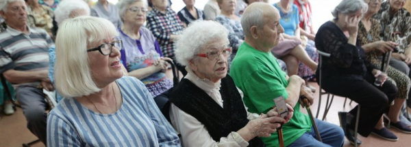 Освоить смартфон и&nbsp;батут: Красный Крест разработал курс для пожилых