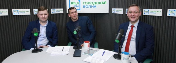 Вечерний разговор: вывоз снега, осевые улицы и&nbsp;грузовики-подснежники