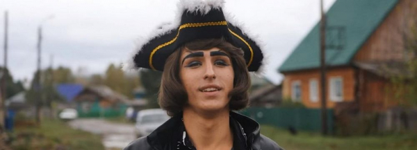 Маслянинский фрик: 20-летний сирота уехал из&nbsp;села в&nbsp;Питер из-за травли