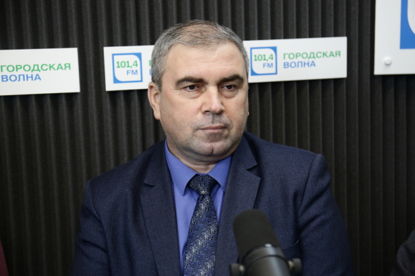 Вечерний разговор: строительство школ, путёвки в&nbsp;детсад и&nbsp;зарплата охраны