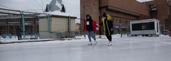 &laquo;Лёд шикарный&raquo;: новосибирцы оценили каток на&nbsp;стадионе &laquo;Спартак&raquo;