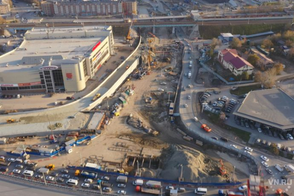 Второй съезд с Центрального моста в Новосибирске откроют в декабре 2021