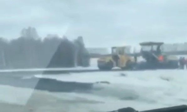 В Новосибирской области переняли передовые технологии города по укладке асфальта в снег В Новосибирской области переняли передовые технологии города по укладке асфальта в снег