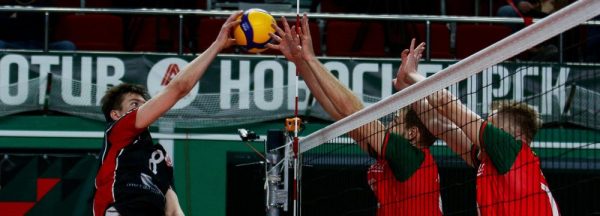 Под одной сеткой со звёздами: школьники сыграли с молодёжкой «Локомотива» Под одной сеткой со звёздами: школьники сыграли с молодёжкой «Локомотива»